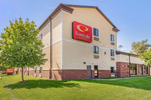 Econo Lodge Inn & Suites Fairgrounds image 31